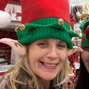 Meet your Posher, Dana